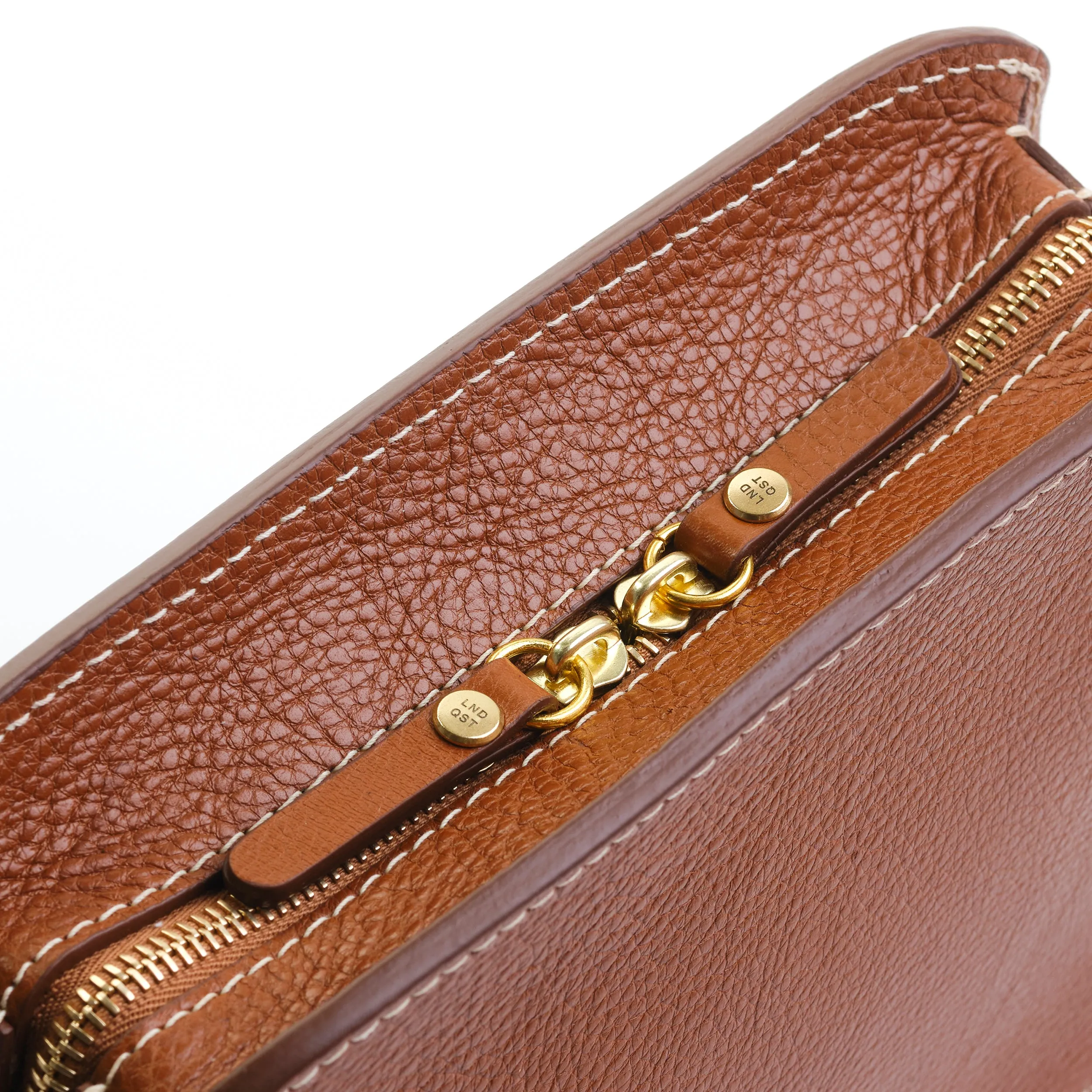 Anni in Leather Brown