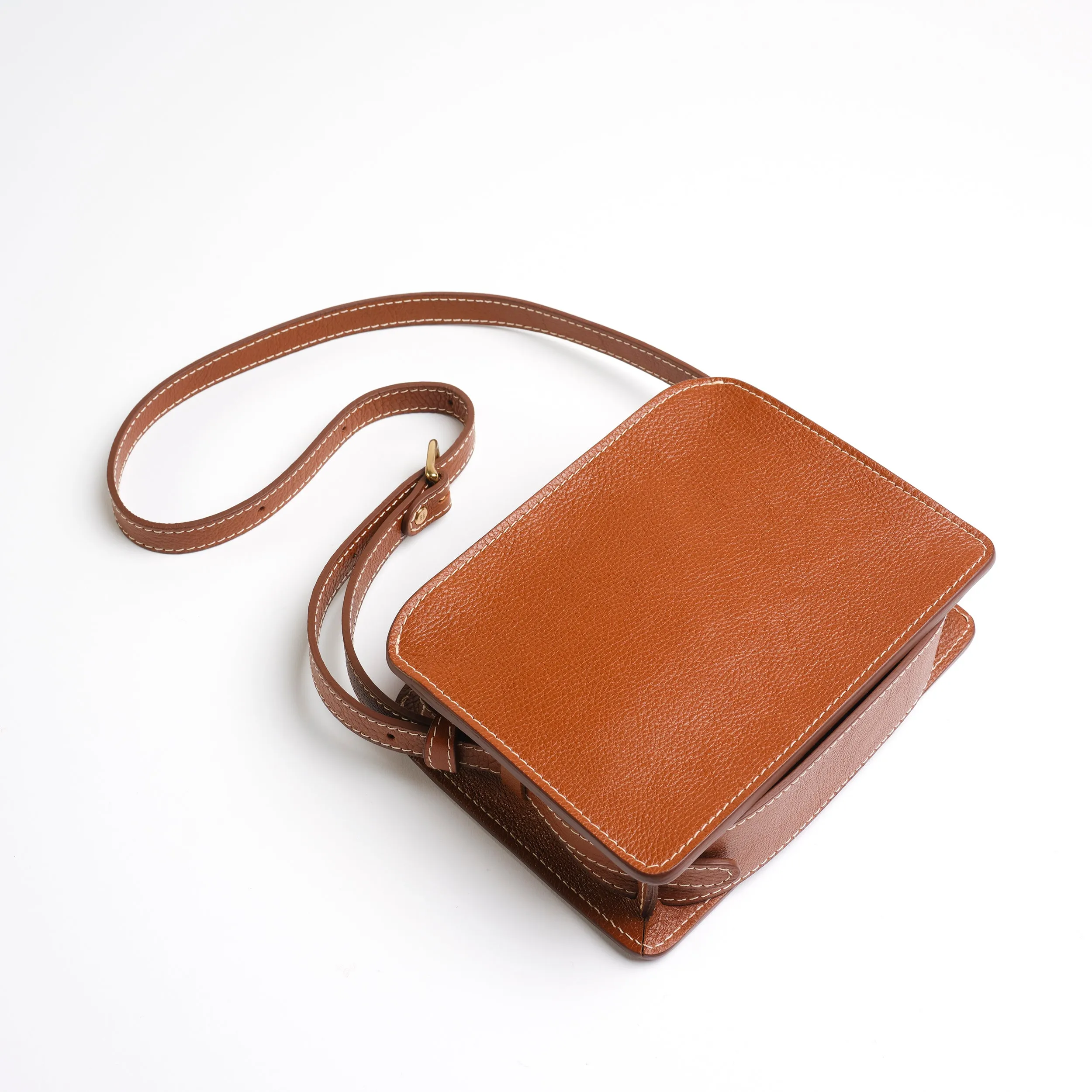 Anni in Leather Brown