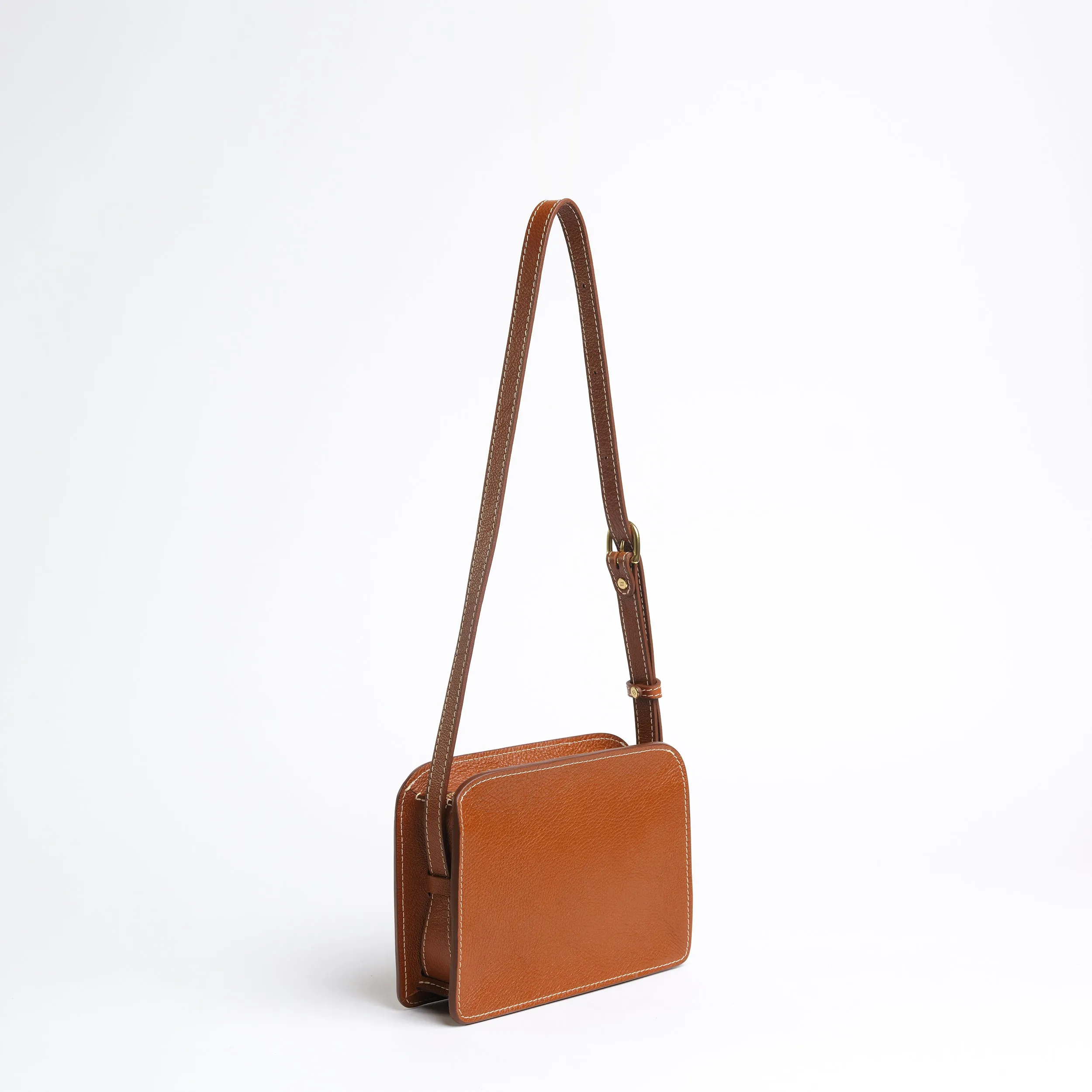 Anni in Leather Brown