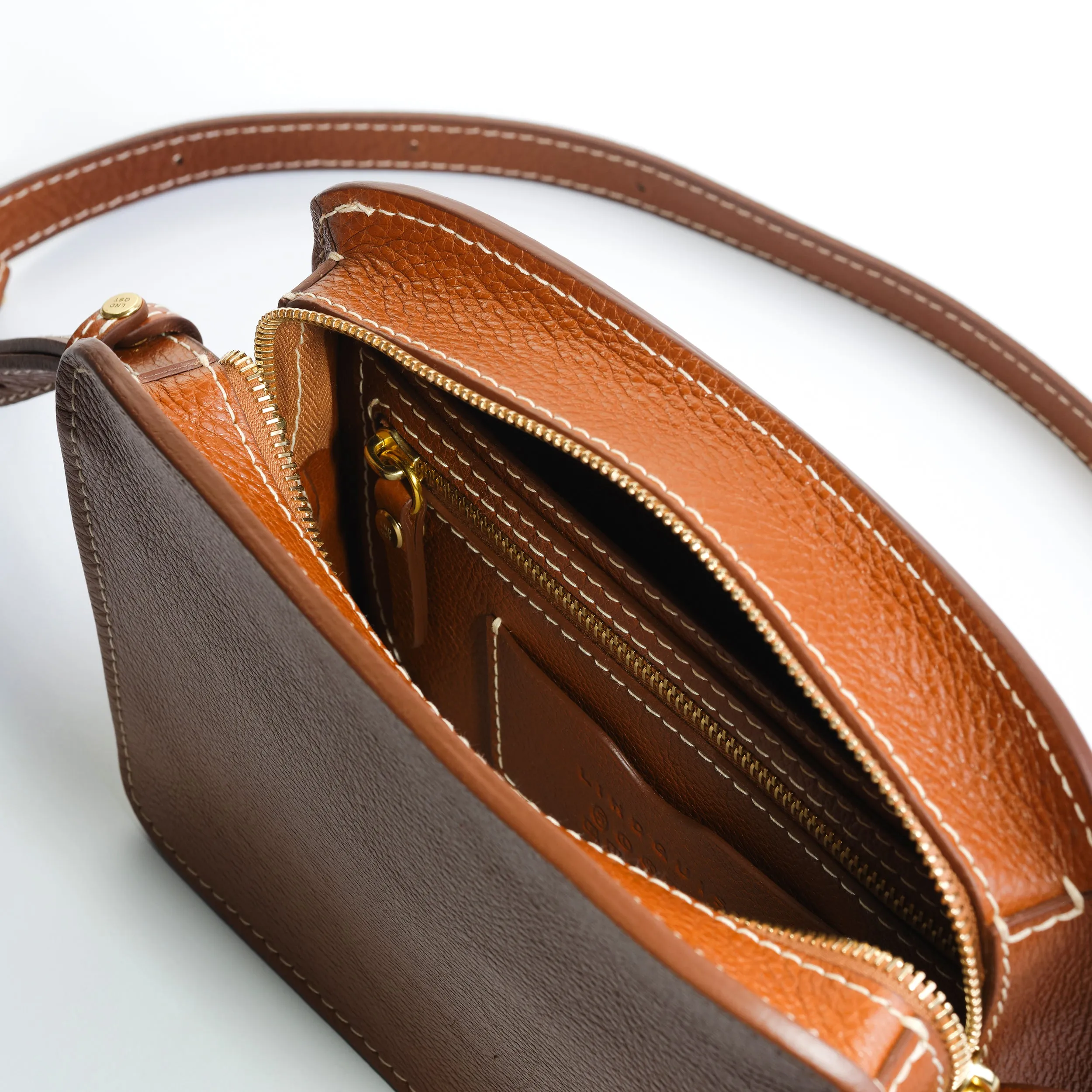 Anni in Leather Brown