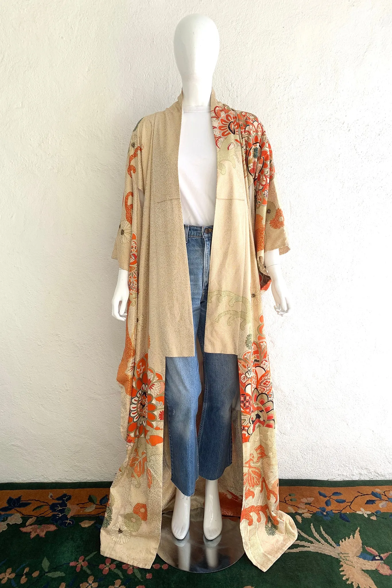 Golden Floral Wave Kimono