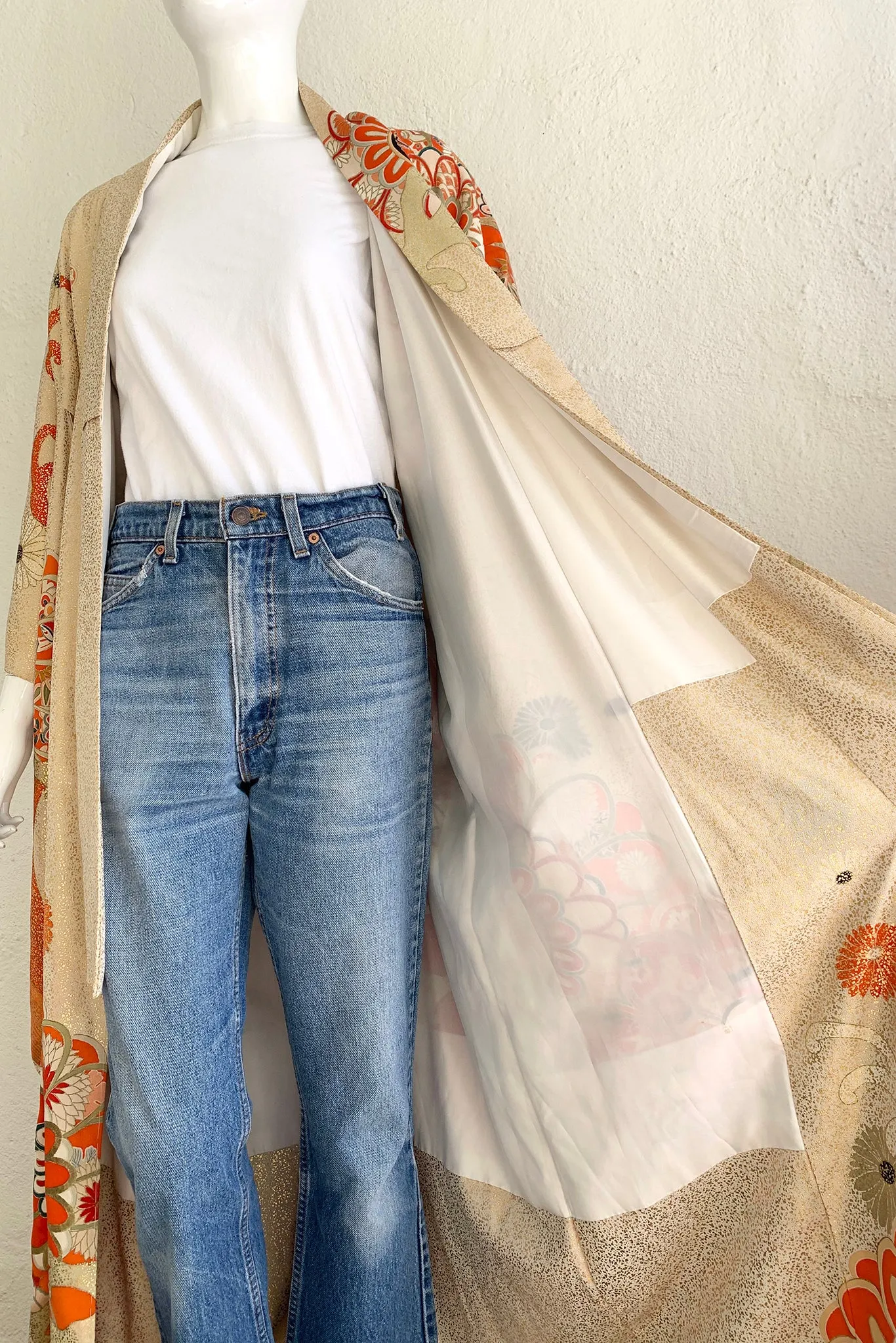 Golden Floral Wave Kimono