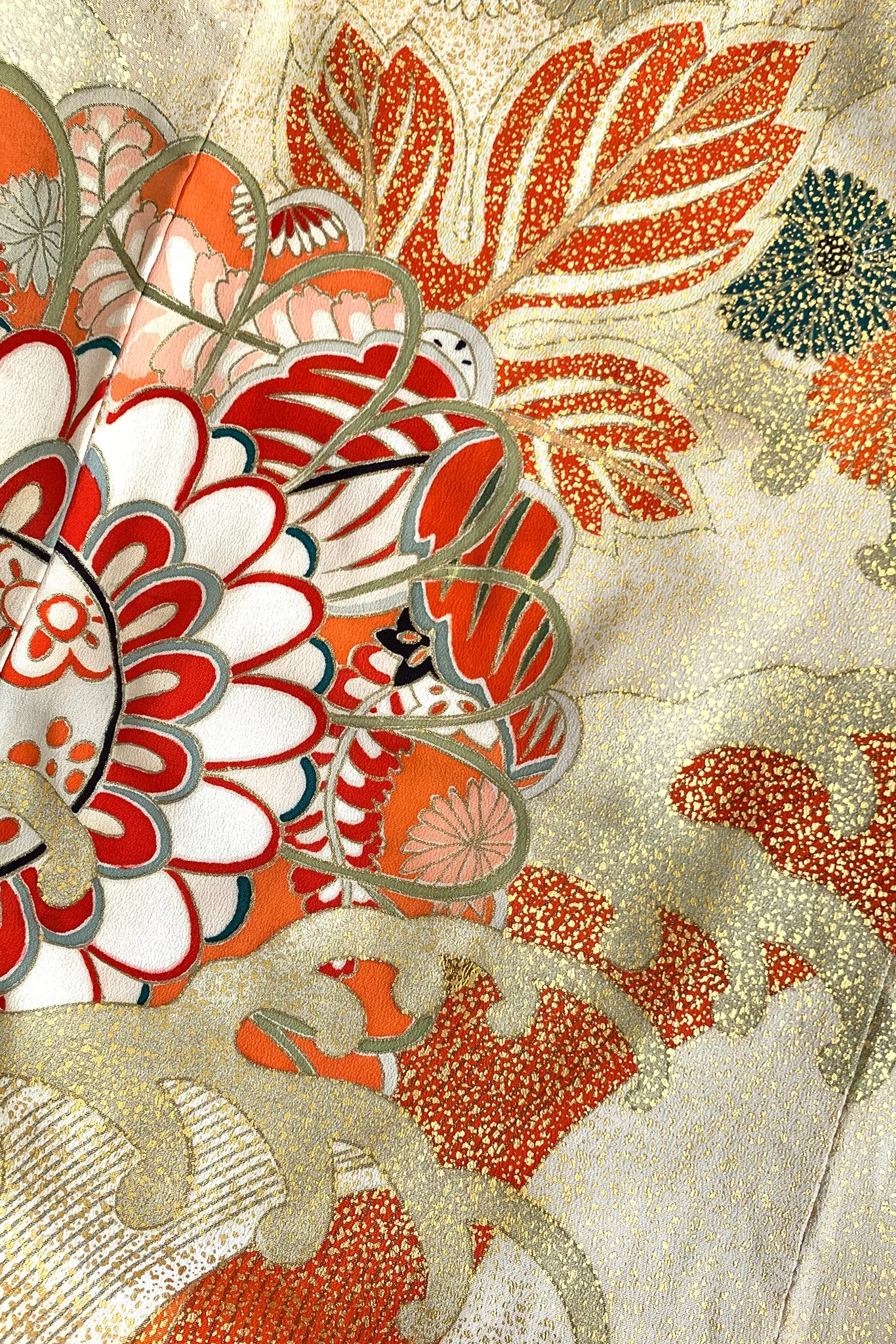 Golden Floral Wave Kimono