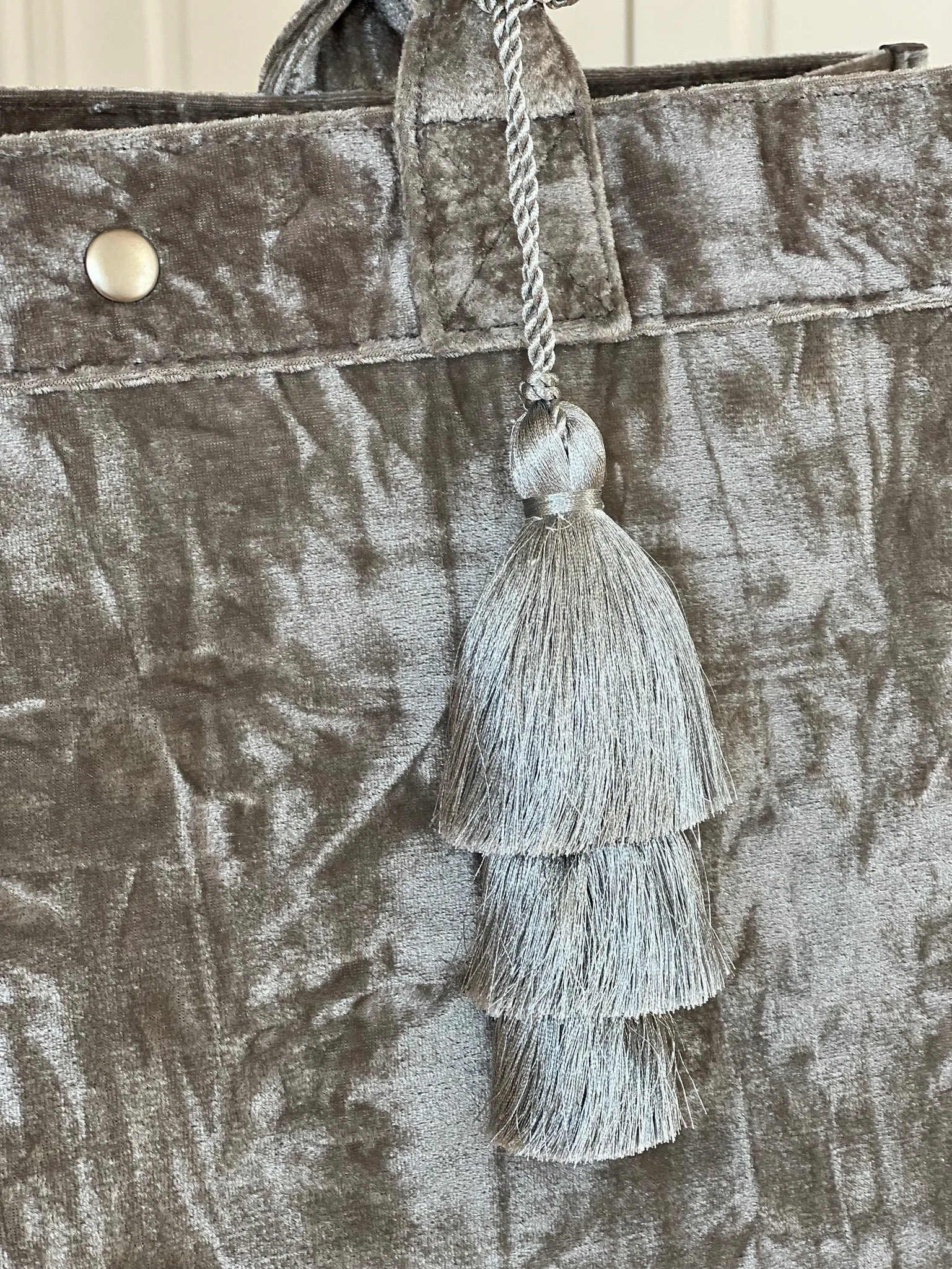 Grey Velvet East West Bag   FREE Silver Tassel   FREE Silver Jewelry Pins