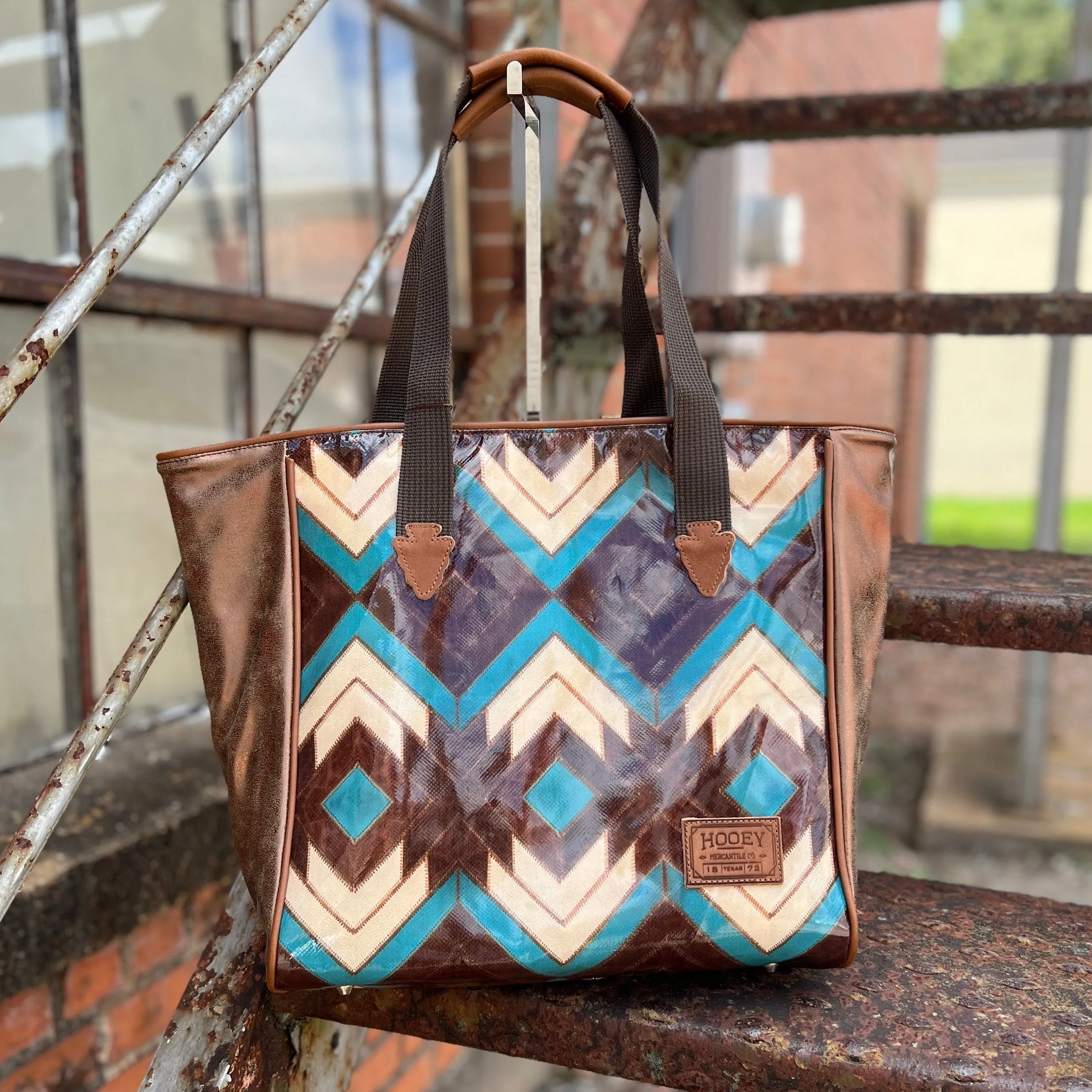 HOOEY  "MONTEZUMA" BROWN/TURQUOISE AZTEC PATTERN CLASSIC TOTE PURSE