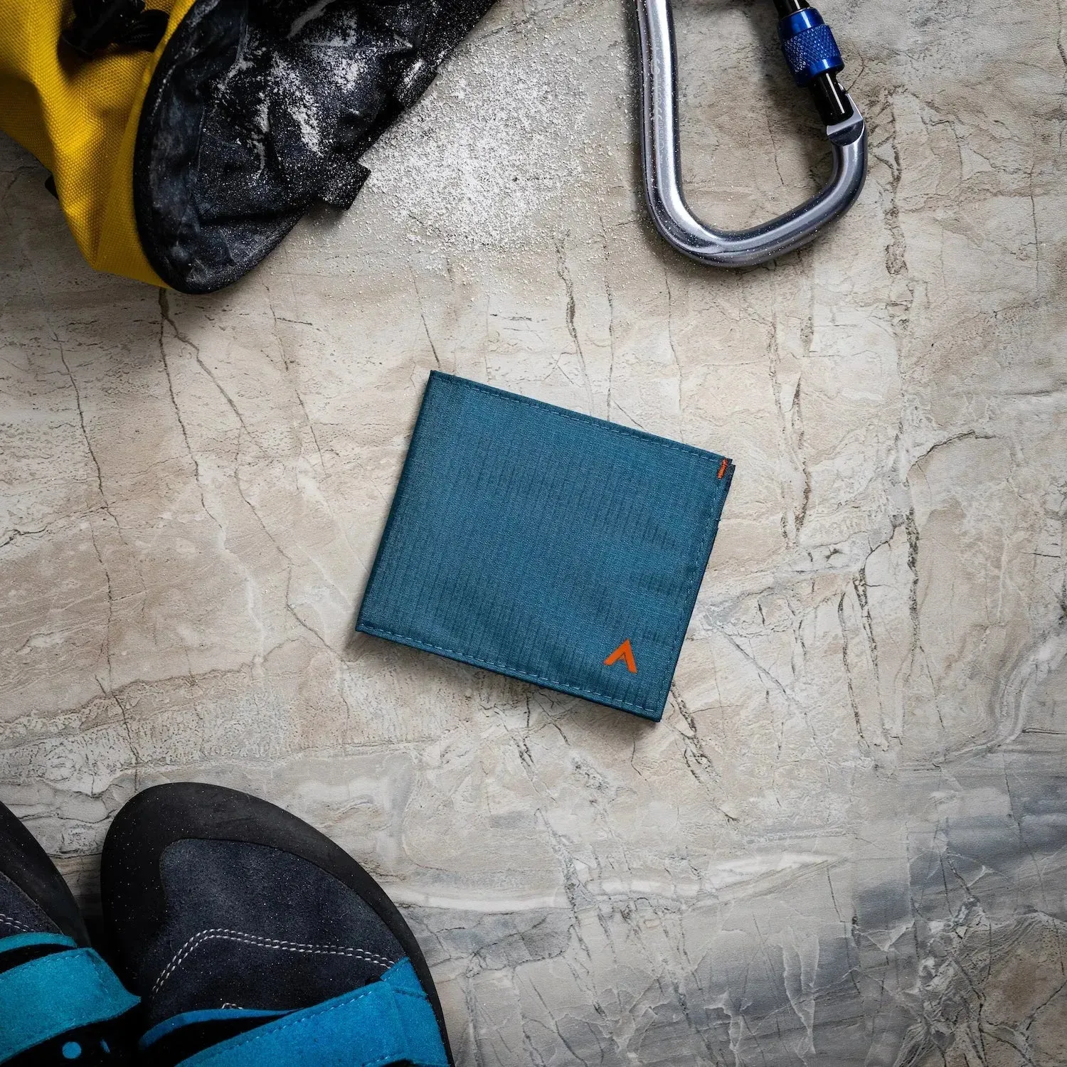 ID Wallet | Nylon Edition