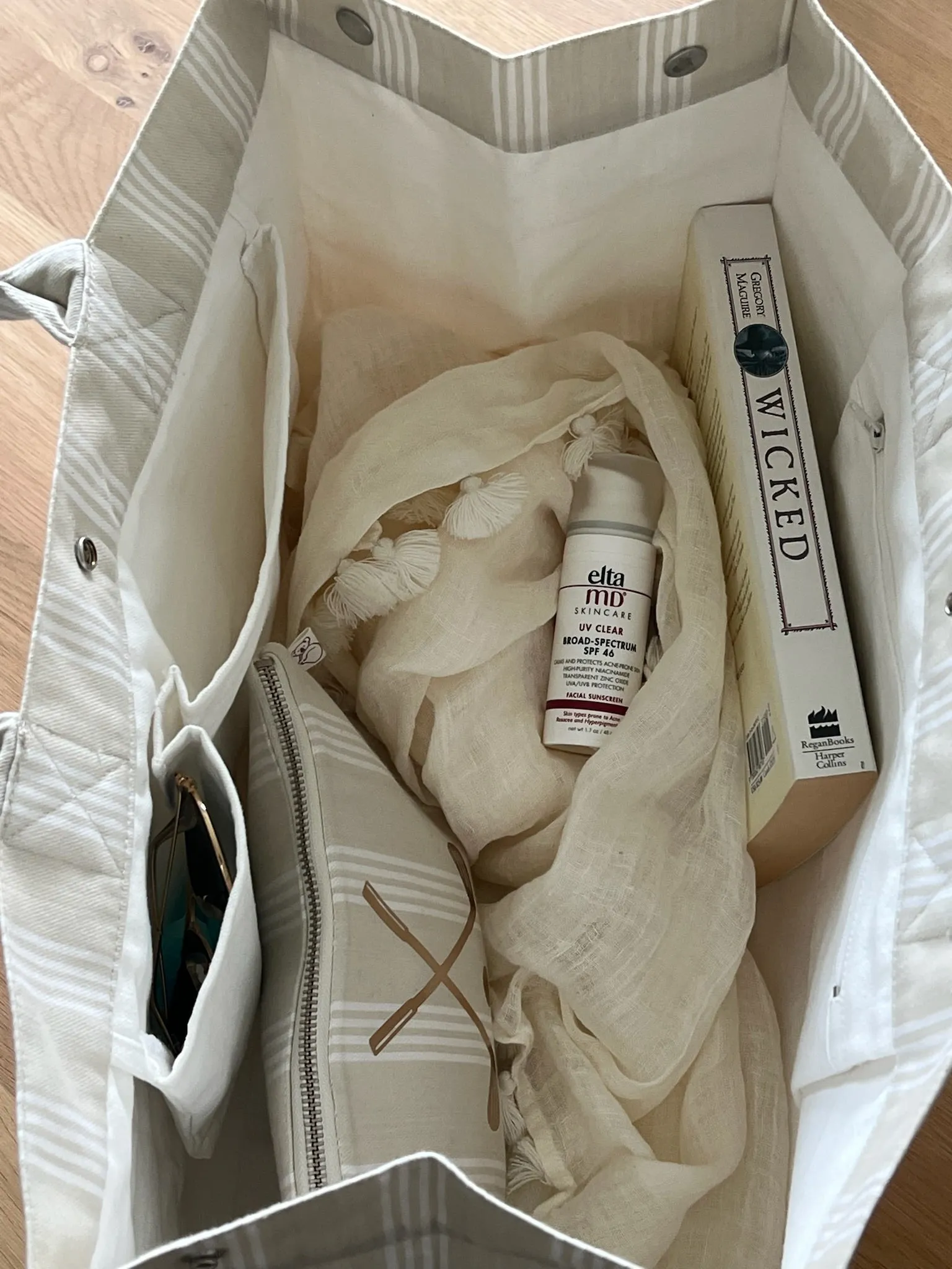 Koala Basics: East West Bag - Sand Ticking Stripes