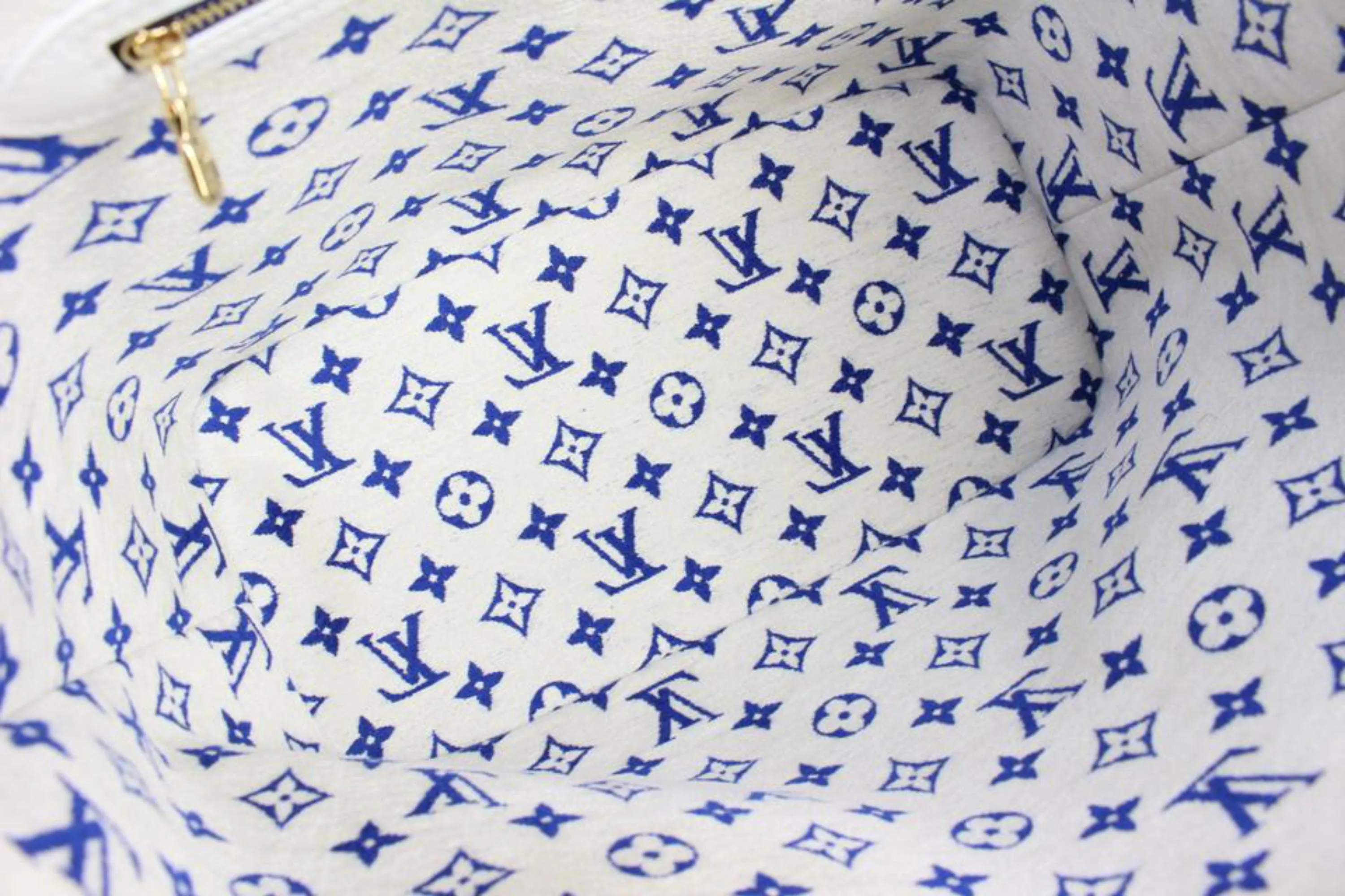 Louis Vuitton Blue Monogram Velvet Match Neverfull MM Tote with Pouch 24lv517s