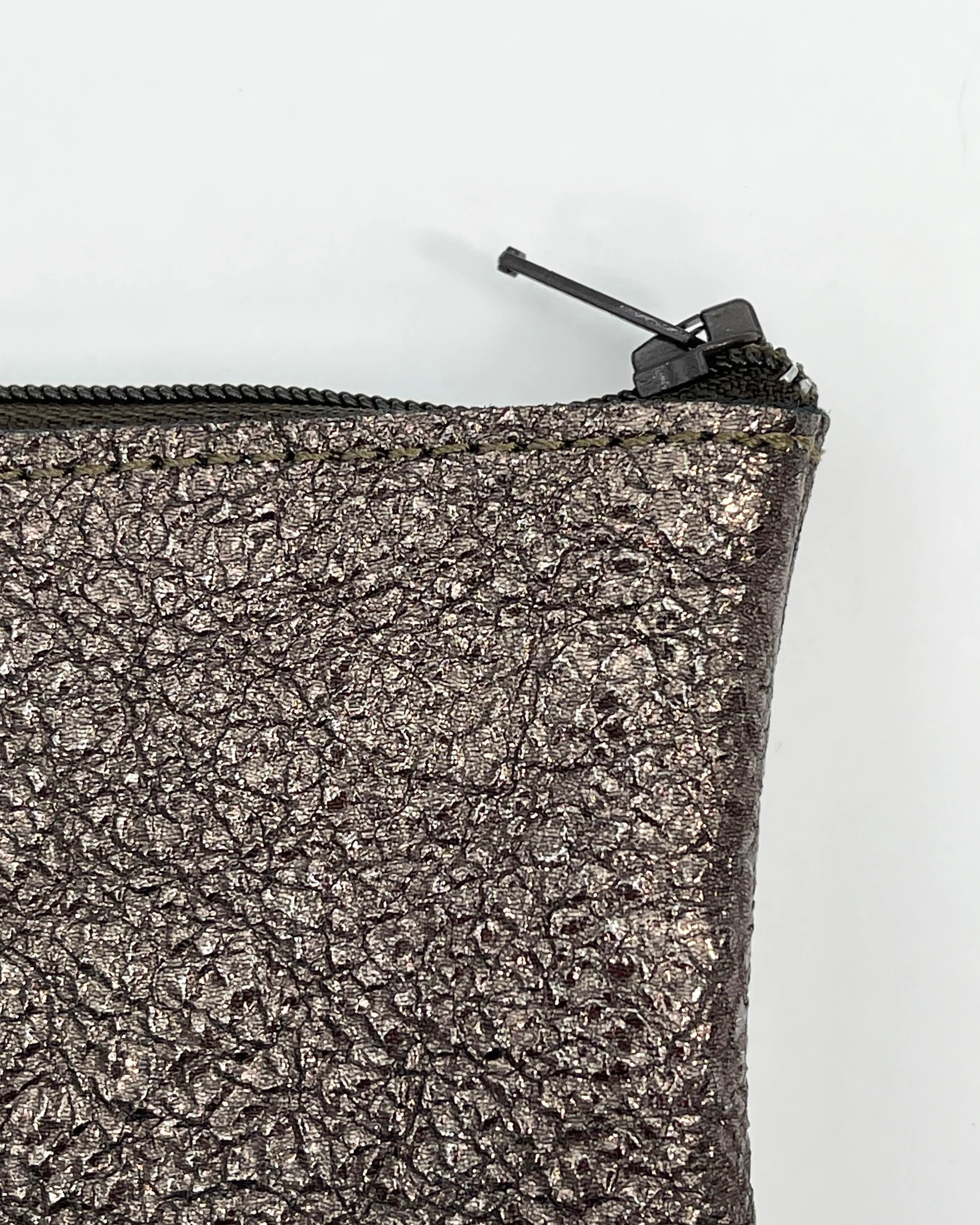Medium Zip Leather Pouches