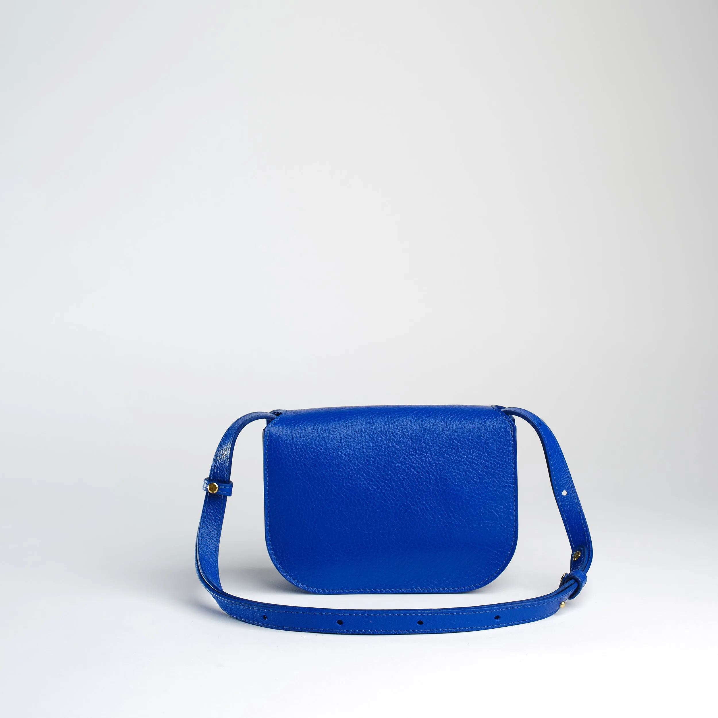 Po in Ultramarine