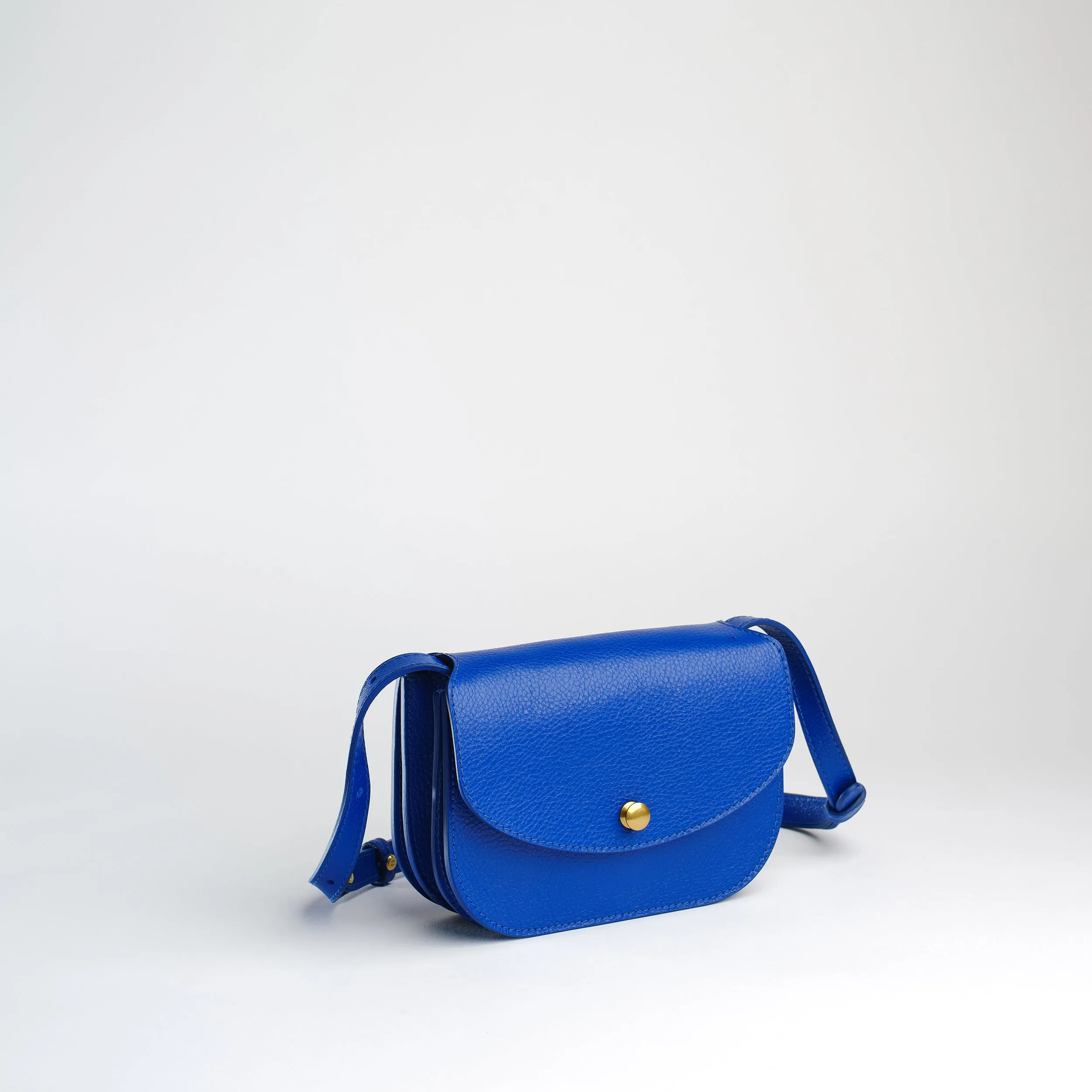 Po in Ultramarine