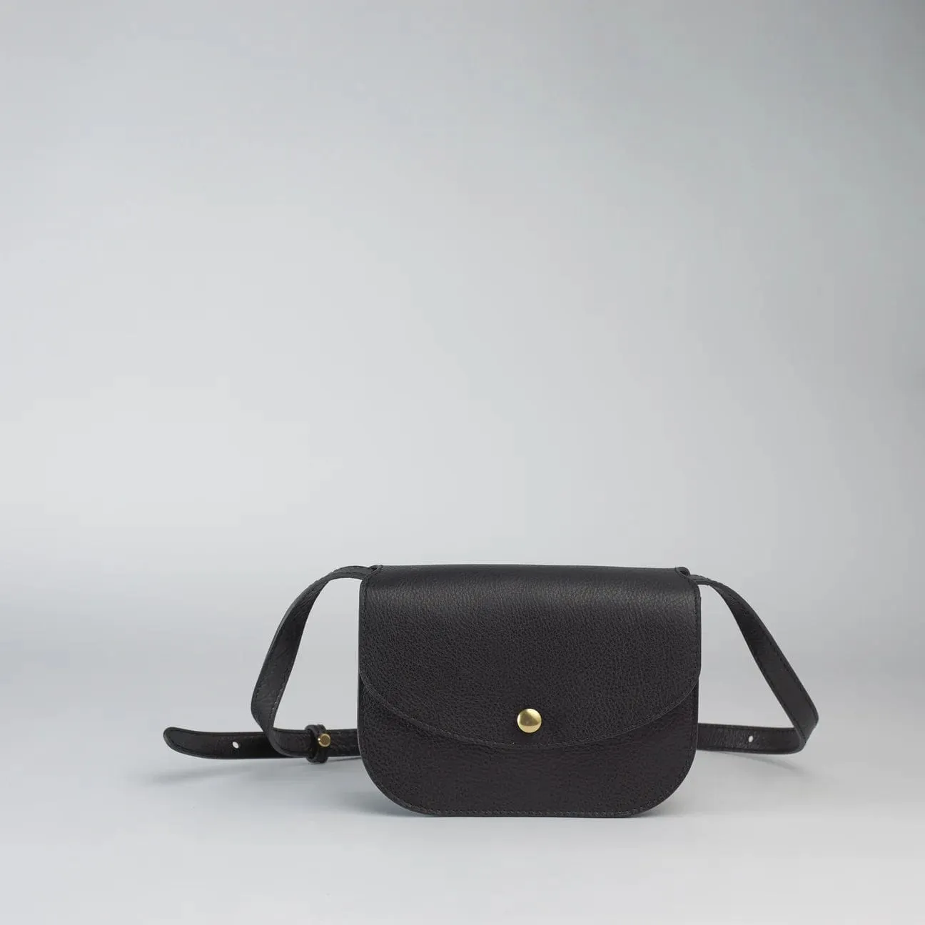 The Po Crossbody in Black