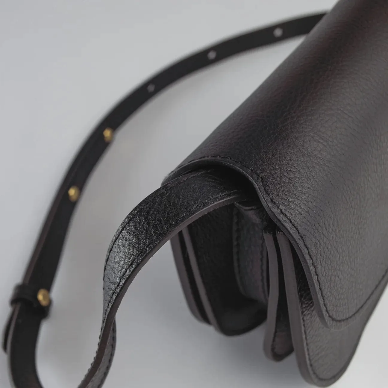 The Po Crossbody in Black