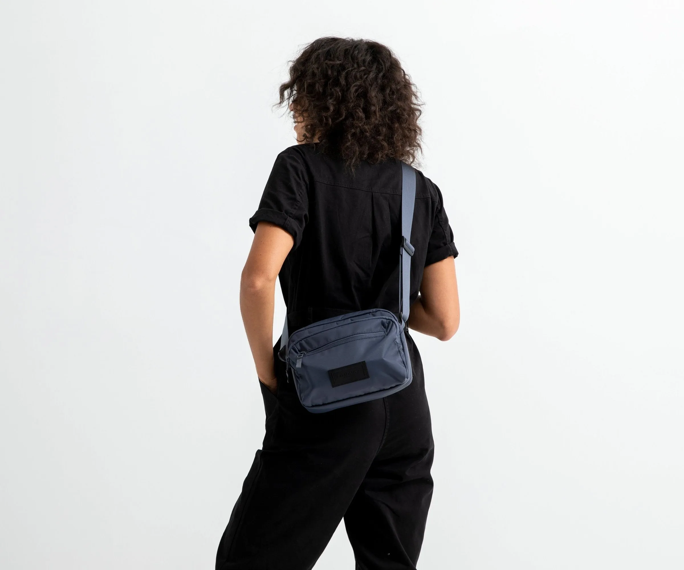 Vapor Crossbody