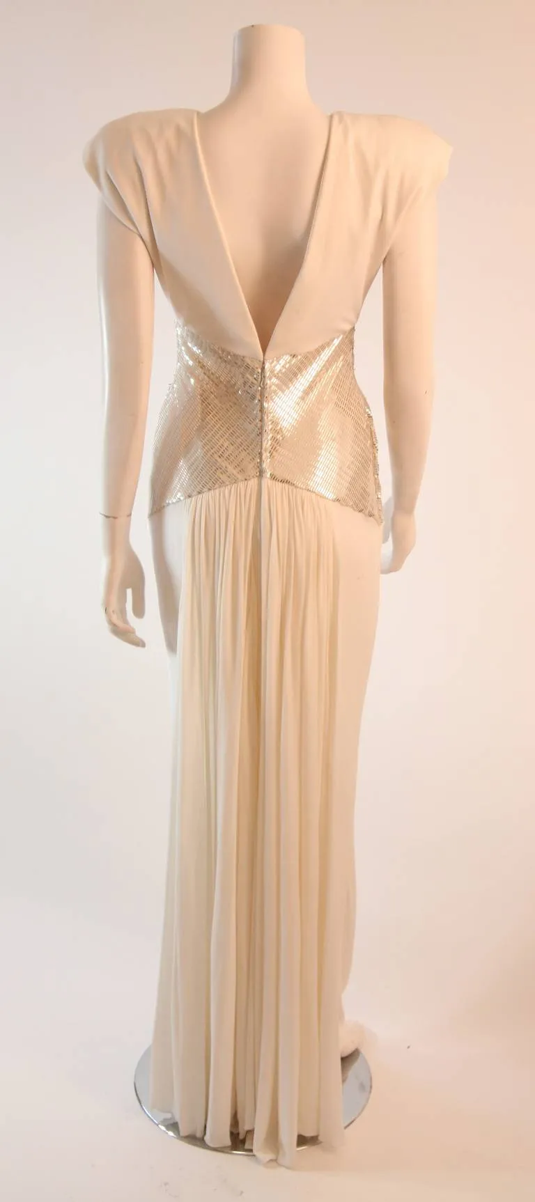 VICKY TIEL White Column Gown with Metallic Waist Detail 4-6