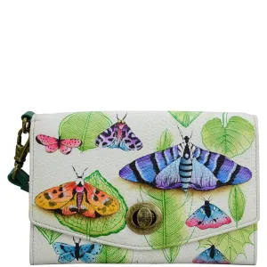 Vintage Wristlet Clutch - 1863